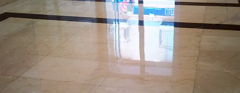 Pulido de pisos de mármol — trabajo de Cristal Pulidos